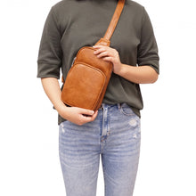 Load image into Gallery viewer, SQ WYNTER SLING BAG
