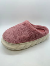 Load image into Gallery viewer, SLIPPERS