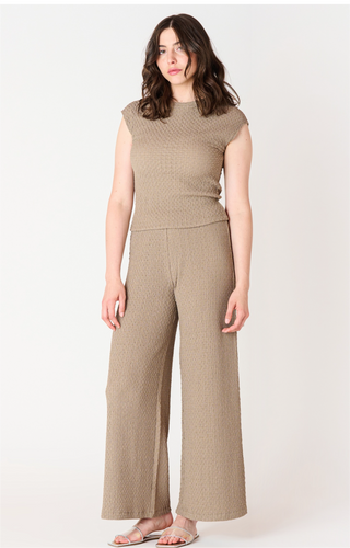 DROP SHOULDER TEXTURED TOP