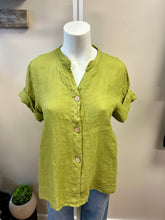 Load image into Gallery viewer, SINGLE BUTTON LINEN TOP