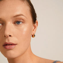 Load image into Gallery viewer, ALEXANE CHUNKY MINI HOOPS