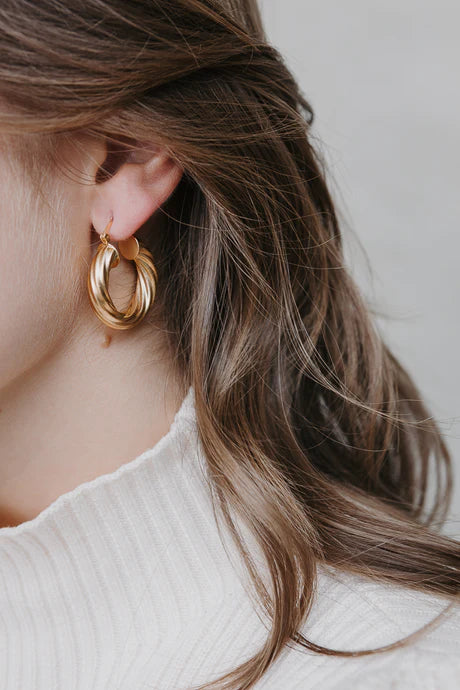 TWISTED HALLOW HOOPS