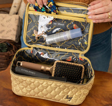 Load image into Gallery viewer, LUG WOOSH COSMETIC CASE