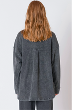 Load image into Gallery viewer, BLACK WASHED KNIT DENIM JACKET